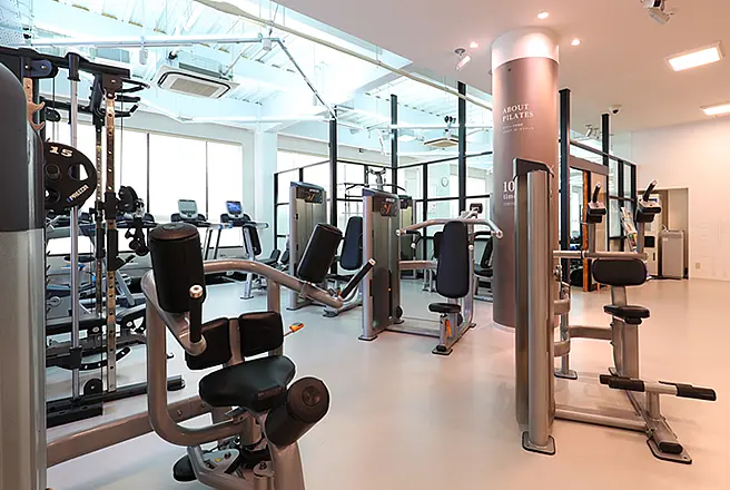 ③ジムエリアは24時間いつで利用可能！